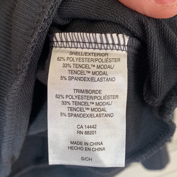 Mondetta Ladies Lightweight printed top. - Picture 6 of 8